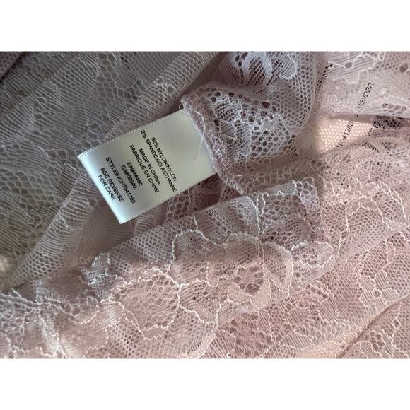 NWT Tinsel Women’s Pink Lace Sheer Long Sleeve Button Blouse Top Large Boho - Picture 9 of 9